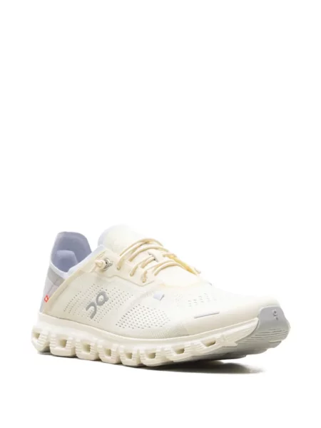Sneakerși On