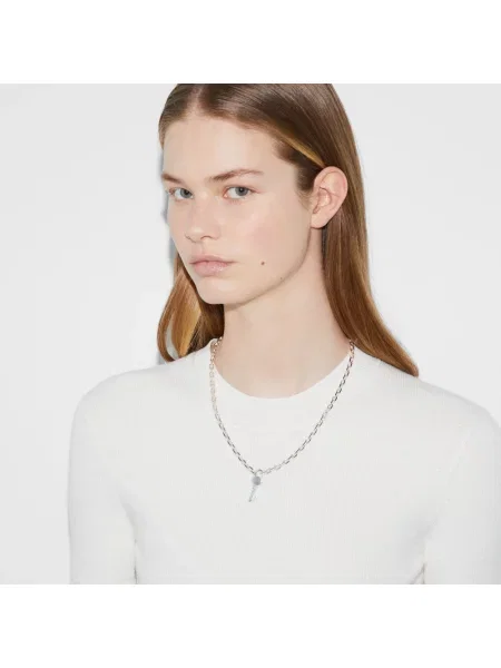 Naszyjnik Gucci z logo szary