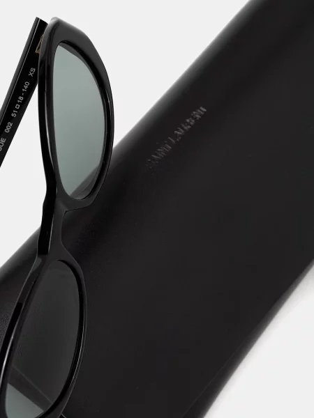 Солнцезащитные очки Saint Laurent