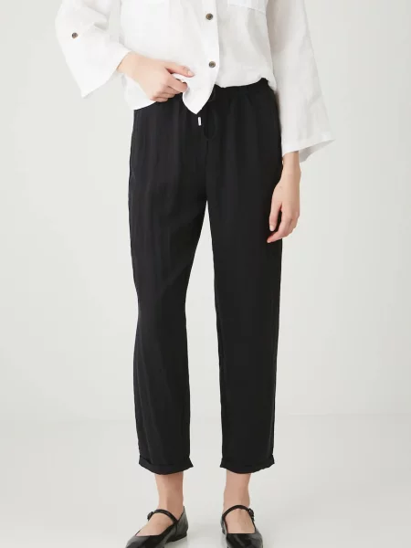 Medicine spodnie fason chinos medium waist czarny