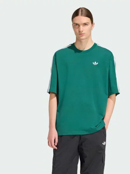 Футболка adidas Adicolor зелений