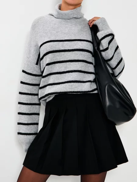 Смугастий гольф сірий