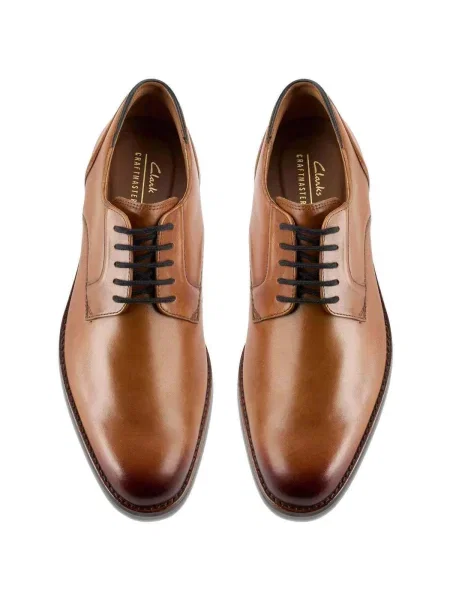 Čipkované tenisky Clarks hnedá