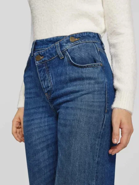 Jeansy o kroju straight fit z asymetrycznym zapięciem model Goldgarn niebieskie