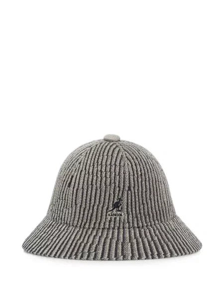 Pălărie Kangol cu aplicații