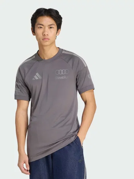 Переработанный спортивная футболка Adidas серая