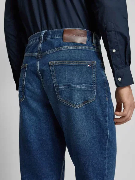 Jeansy o kroju relaxed tapered fit z 5 model ‘CORE HARLEM’ Tommy Hilfiger granatowy