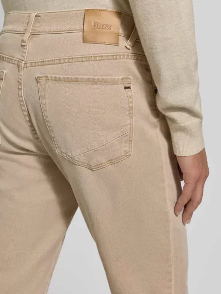 Jeansy Slim Fit z designem model Chuck' Brax beżowe