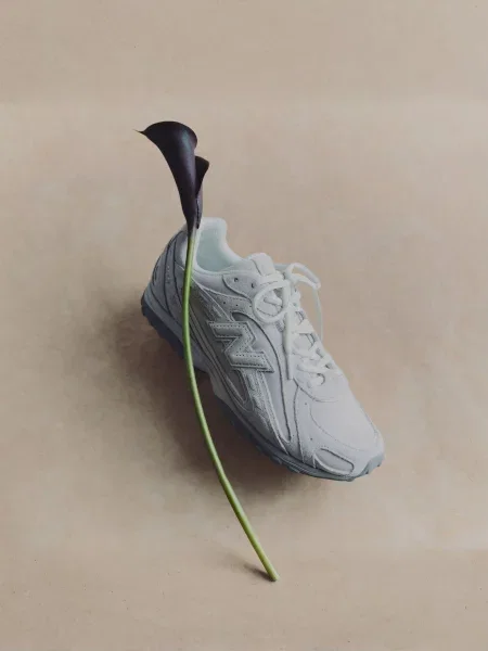 Замшевые повседневные кроссовки New Balance серые