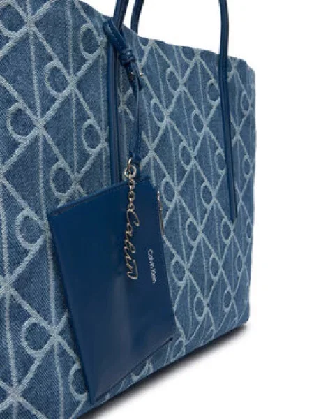 Calvin Klein Shopper torba traper / svijetloplava plavi