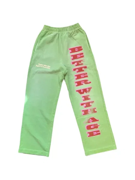 Pantaloni Better With Age cu imagine alergare verde