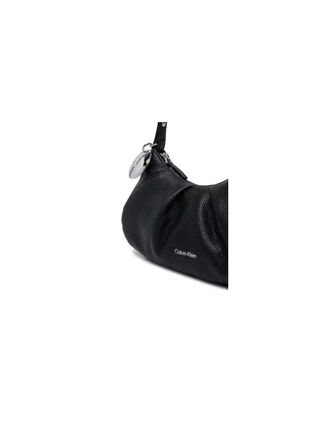 Torbica Calvin Klein crna