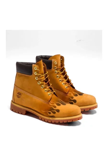 Bocanci de munte Timberland cu imagine de drumeție galben