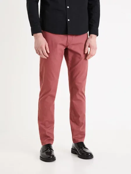 Pantaloni chino Celio roz