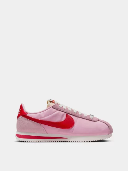 Кожаные кроссовки Nike Cortez розовые