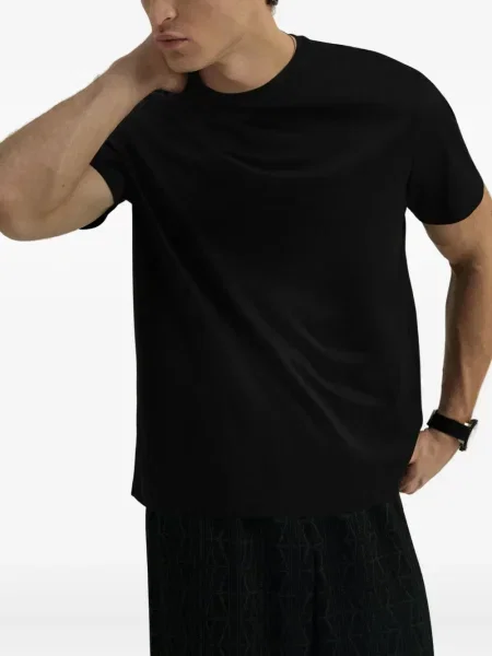 Tricou Dda cu decolteu rotund scurt negru