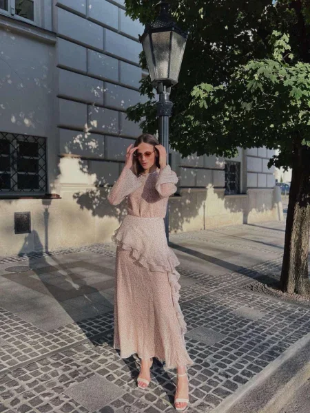 Сукні Alnest бежевий