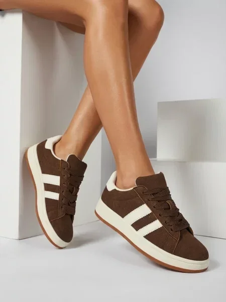 Sneakerși Resti alb