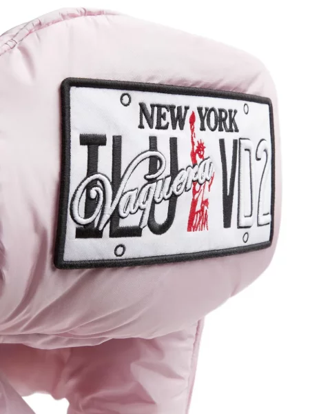 Căciulă Dsquared2 roz