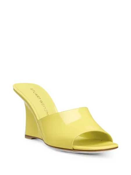 Sandale Stuart Weitzman din piele cu pană galben