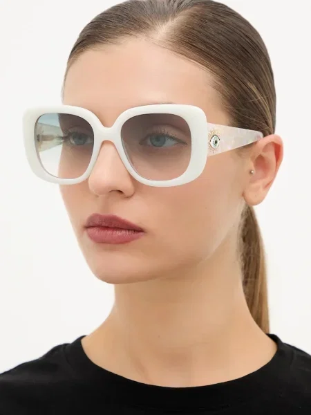 Слънчеви очила Kurt Geiger London Evil Eye бежово