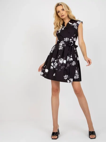 Odgovarati koktel haljina Fashionhunters crna