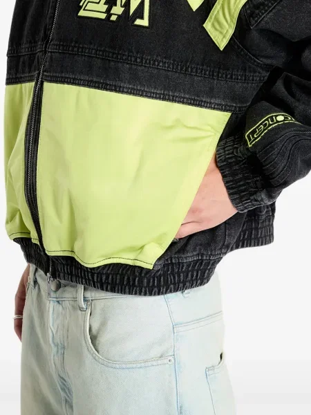 Prugaste kratke hlače Adidas crna