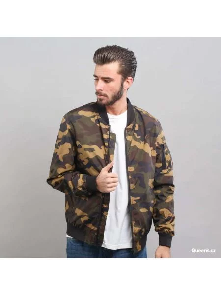 Ветровка Urban Classics Light Camo Bomber Jacket Camo Green M зелено
