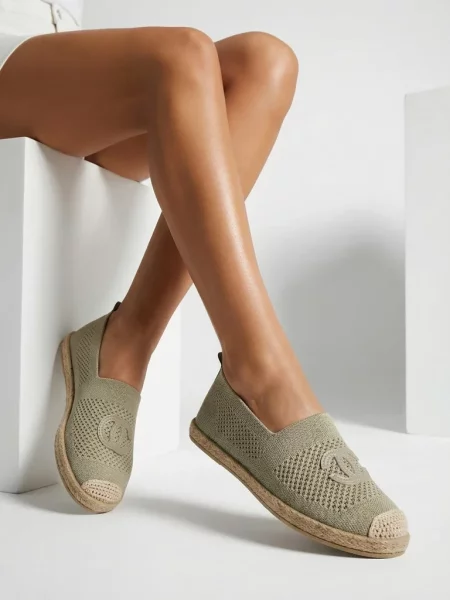 Sneakerși Resti