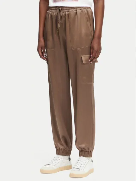 Guess Pantaloni din maro
