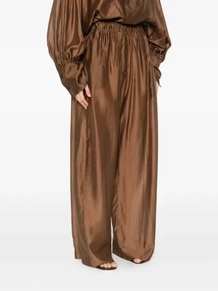 Pantaloni Thelatest maro