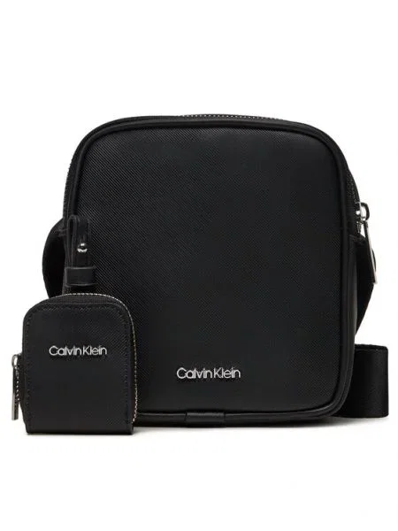 Чанта Calvin Klein черно