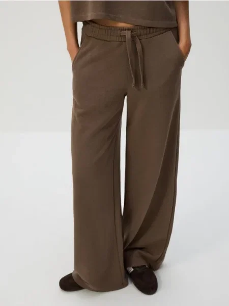Reserved spodnie dresowe brązowy