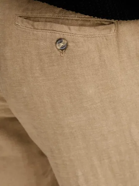 Pantaloni scurți Lindbergh cu model herringbone cu cordon maro