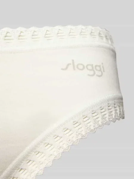 Figi z koronką szydełkową w zestawie 3 szt. model ‘GO Crush’ Sloggi białe