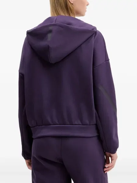 Pruhované kalhoty Adidas s výšivkou na platformě černé