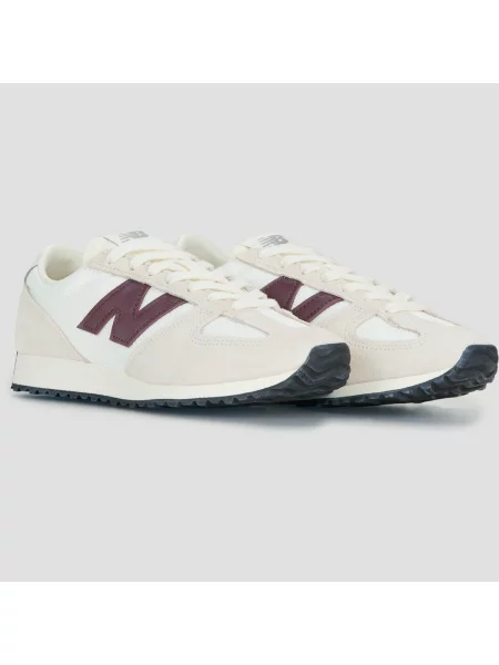 Pantofi New Balance bej