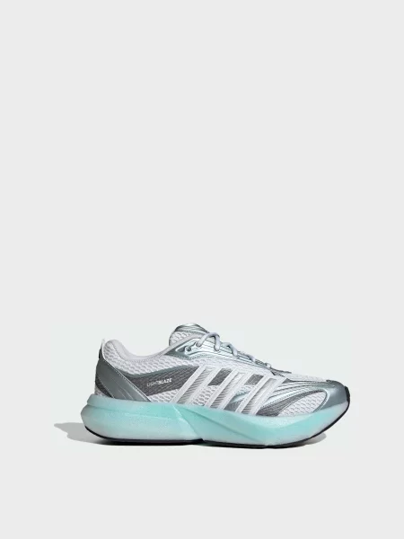 Кроссовки Adidas белые