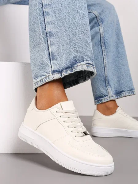 Sneakerși Inchiși cu Șiret și Perforatii Ellemisa bej