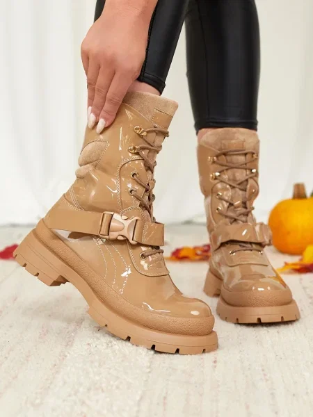 Botine Resti de lac maro