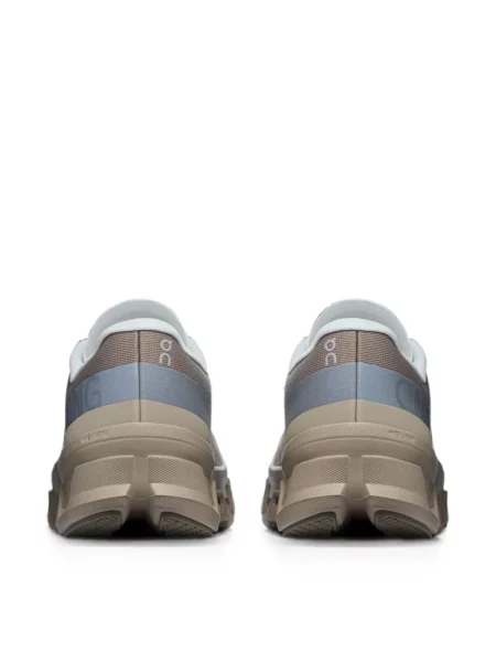Sneakerși On