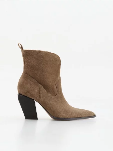 Reserved Botine din piele bej