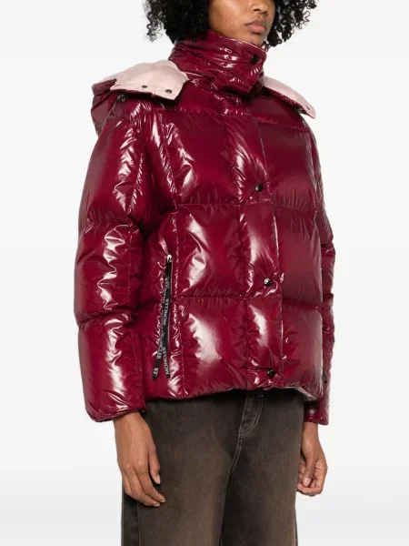 Geacă cu puf Moncler roșu