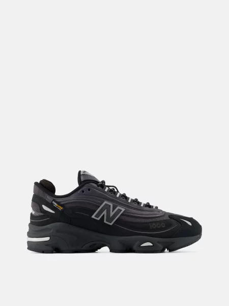 Замшевые повседневные кроссовки New Balance черные