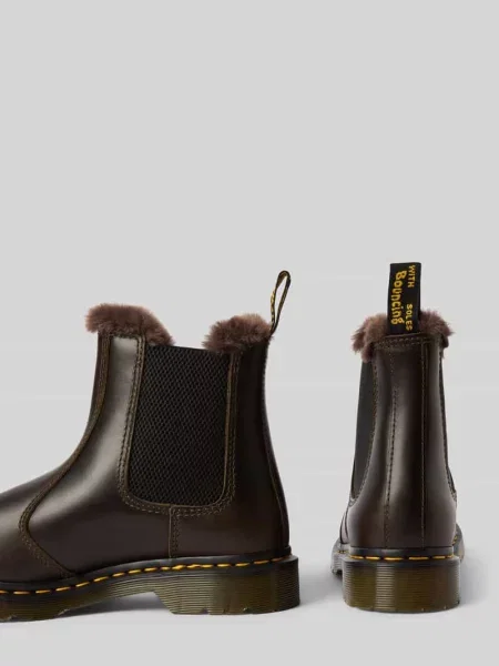 Buty chelsea z detalem z logo Dr. Martens