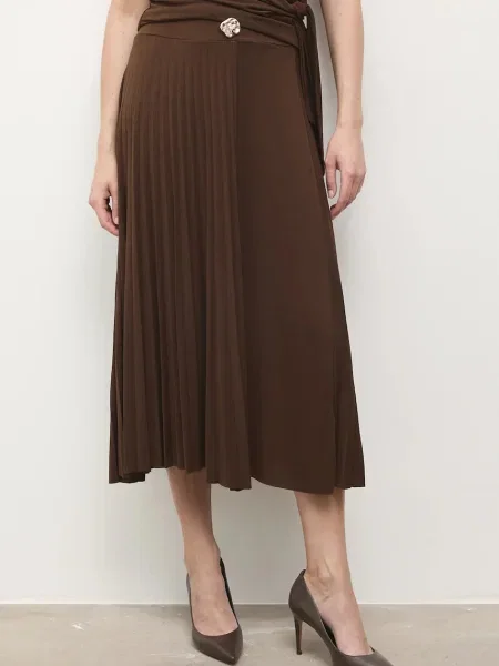 Krilo Answear.LAB rjava