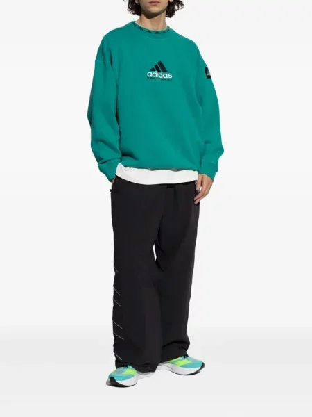 Semišové reflexní kraťasy Adidas s kulatým výstřihem černé