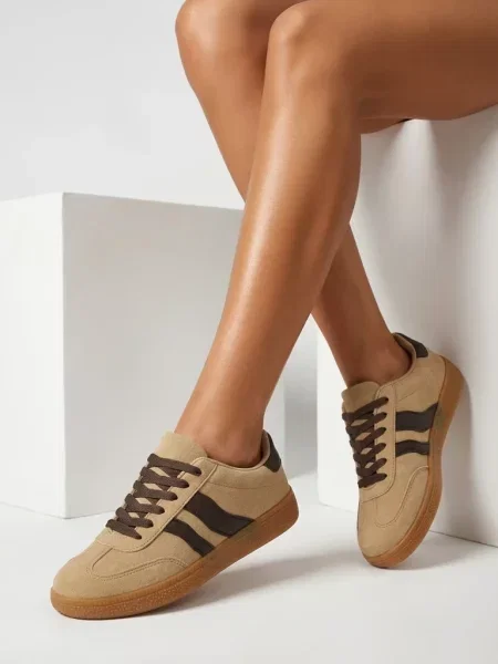 Sneakerși Resti maro