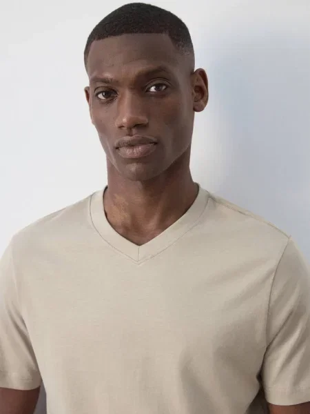 Koszulka slim fit piaskowy Mężczyzna XS MANGO MAN