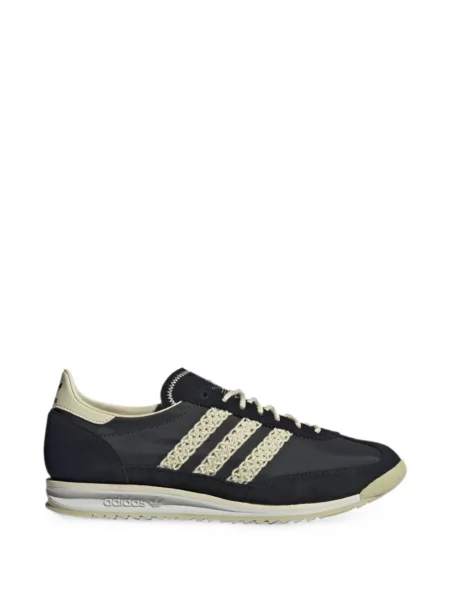 Sneakerși Adidas cu șireturi din dantelă negru